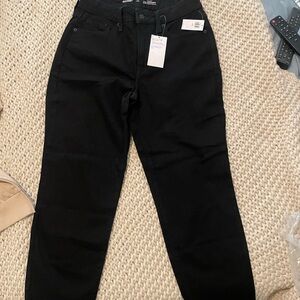 Old Navy Women's OG Straight High Rise Black Jeans 6P NWT Secret Smooth Pockets